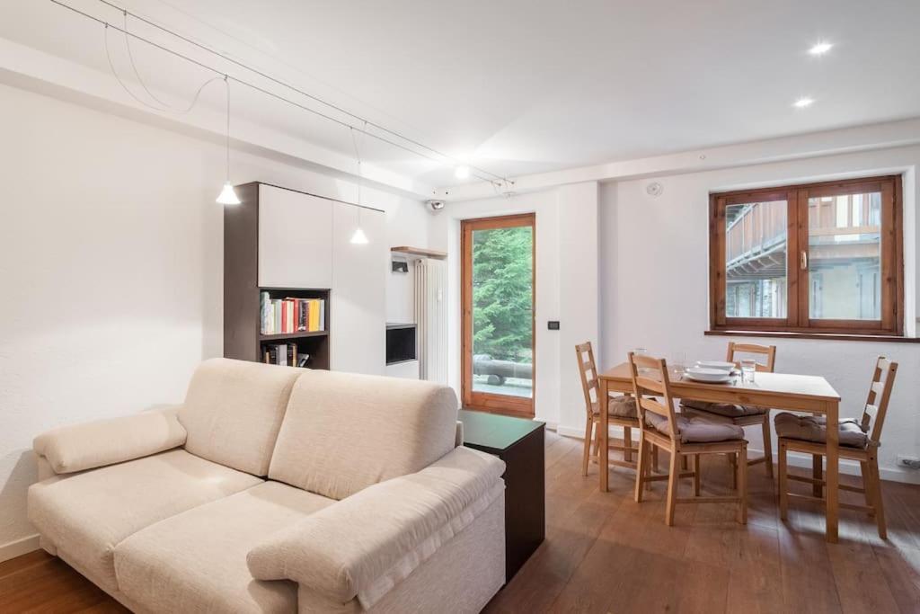 Apartment 10 Min. Da Courmayeur Elegante