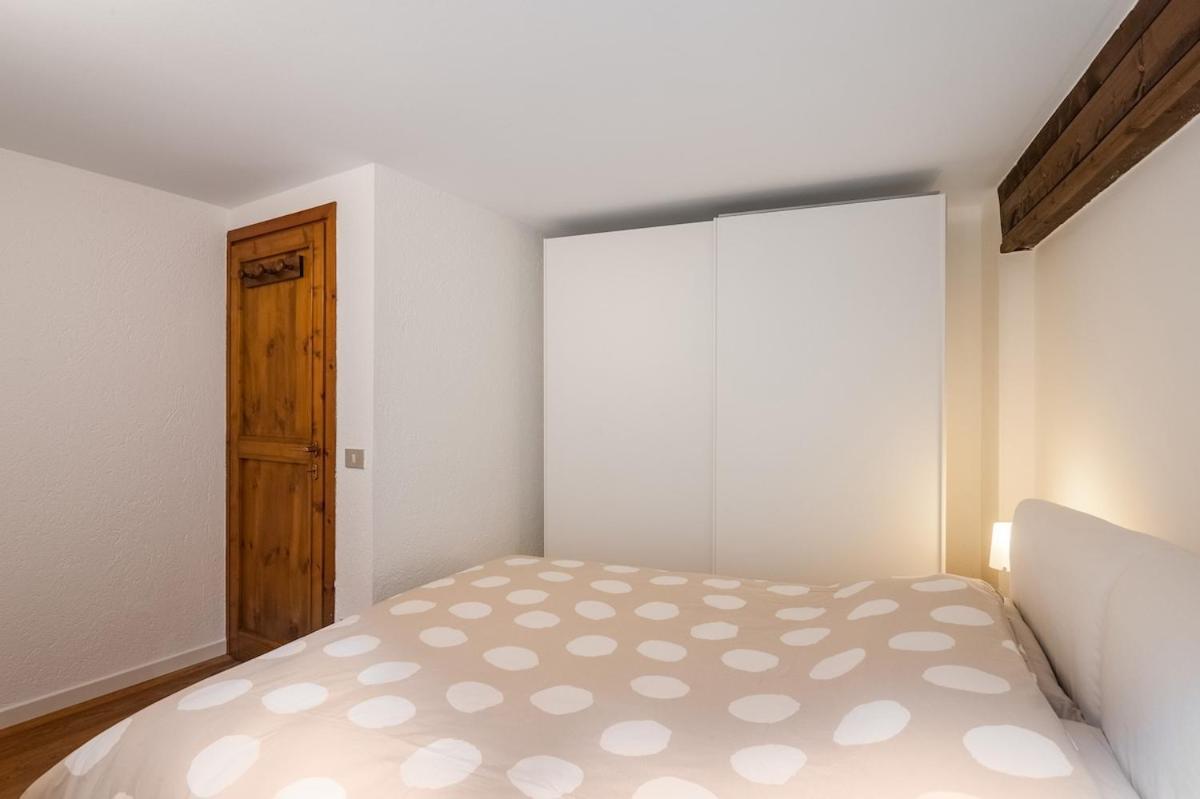 10 Min. Da Courmayeur Elegante Apartment *