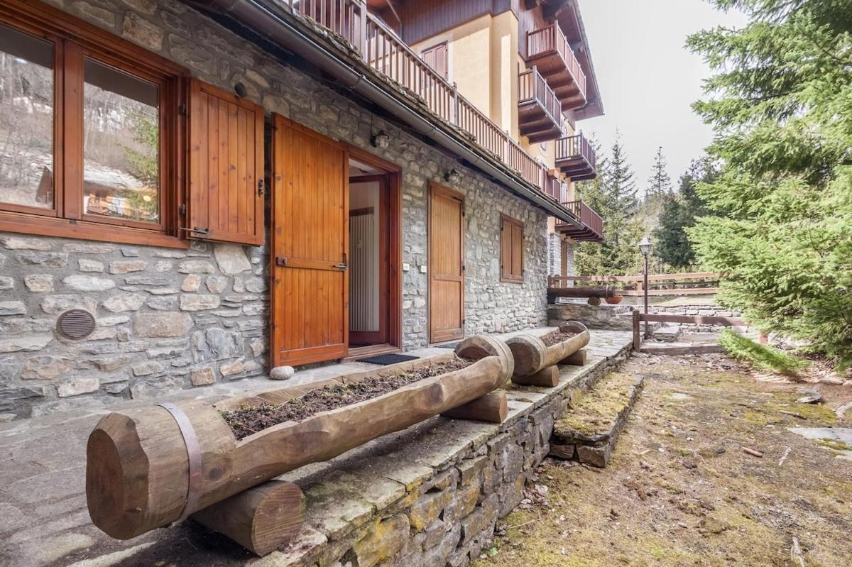 10 Min. Da Courmayeur Elegante